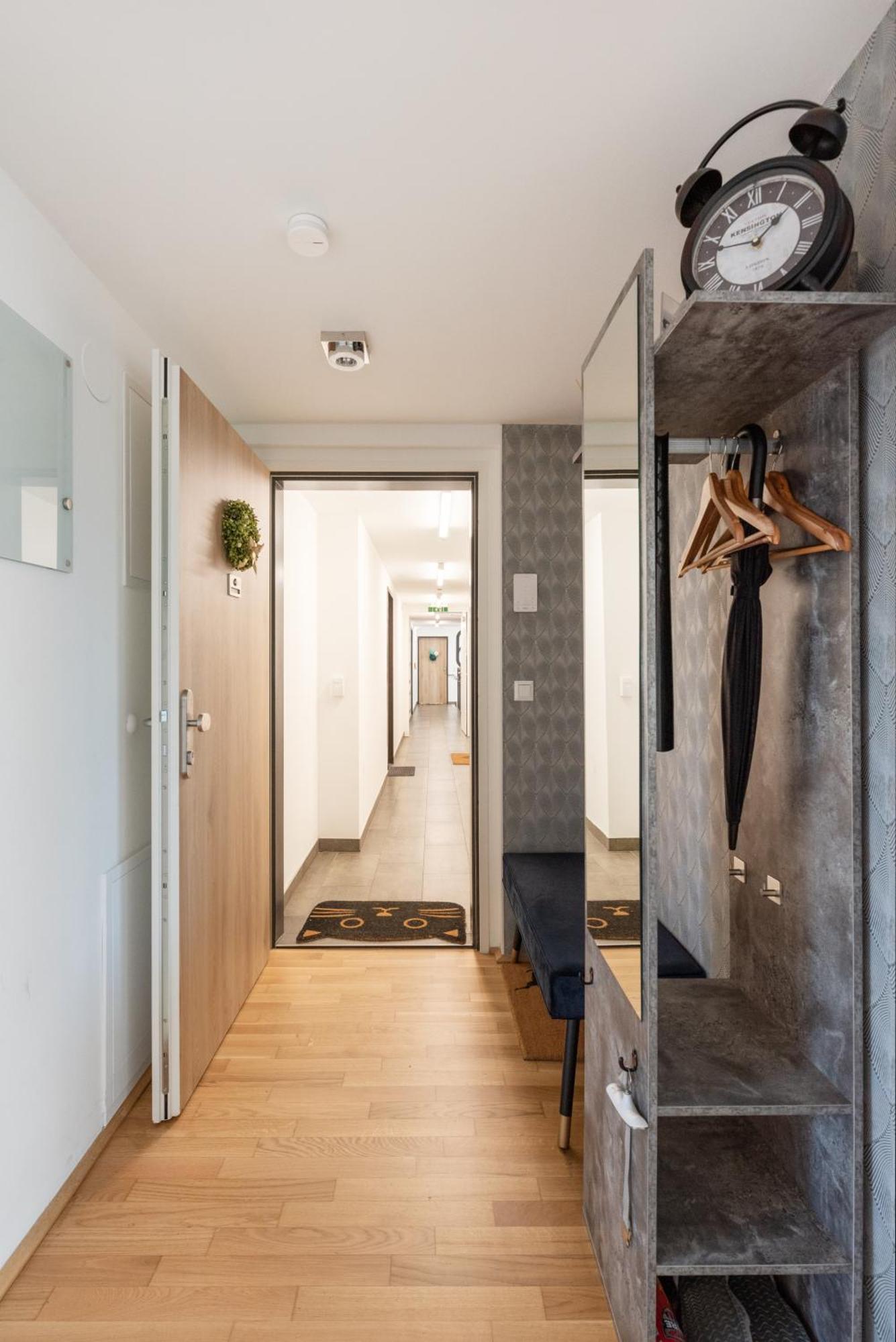 Apartament Luxurious Living With Beautiful Terrace *