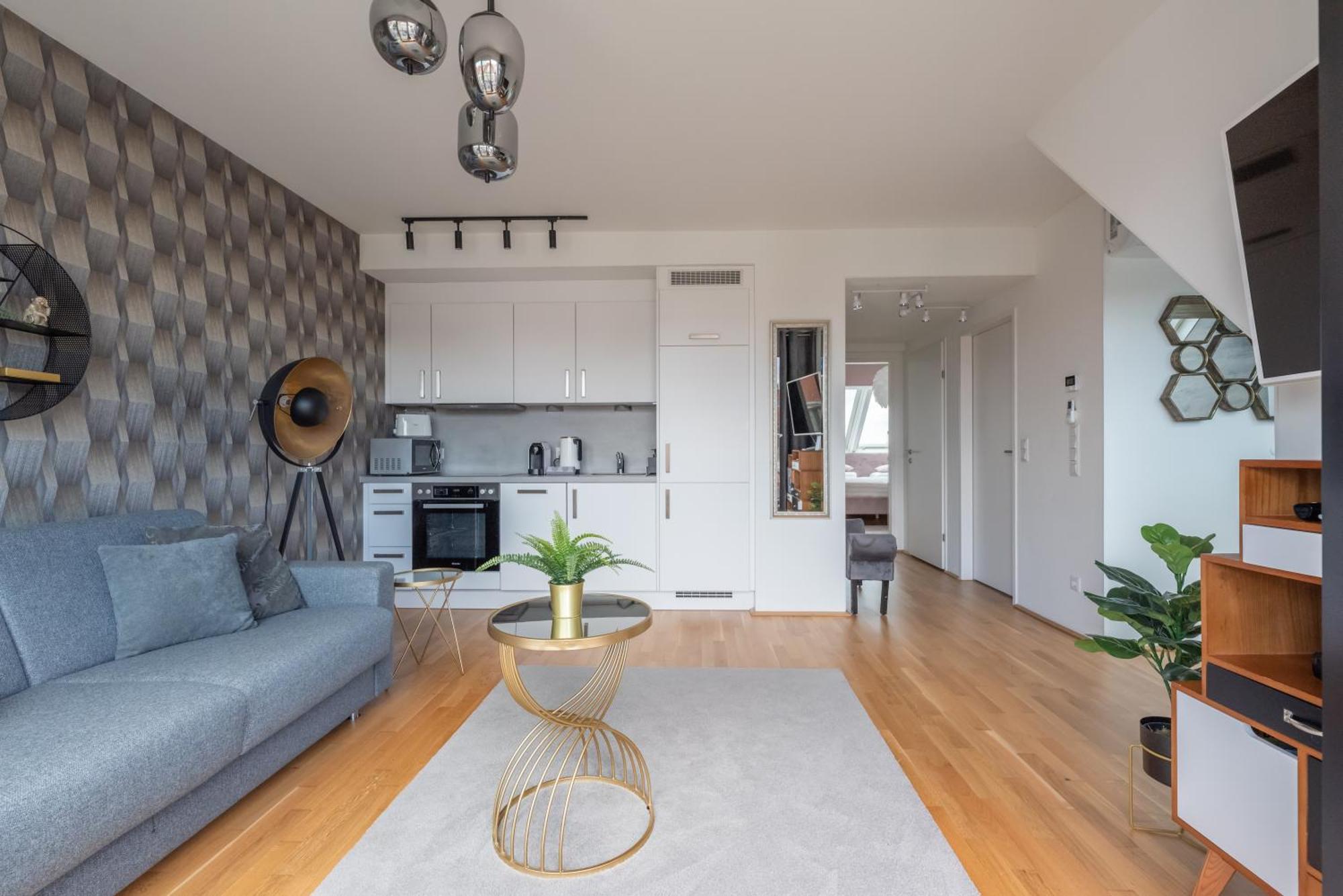 Luxurious Living With Beautiful Terrace Apartament *