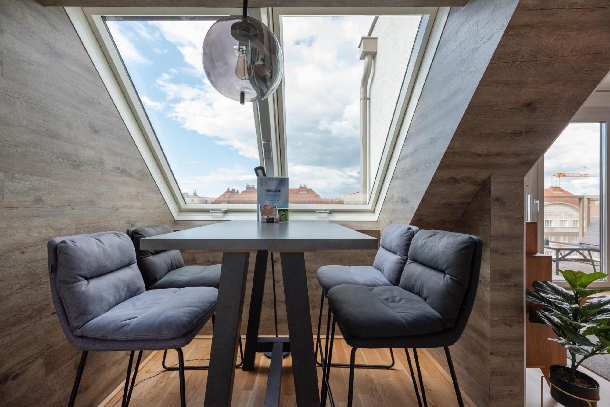 Luxurious Living With Beautiful Terrace Apartament Viena